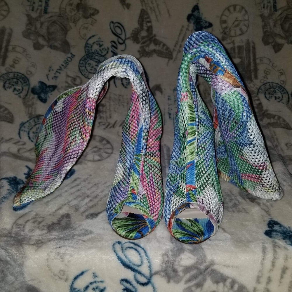 Mesh peep toe boots